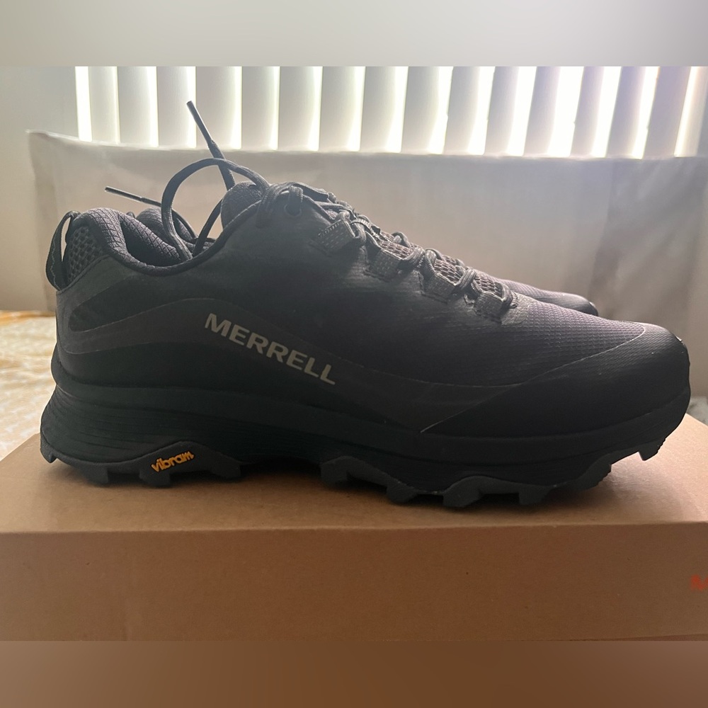 BRAND NEW Merrell Moab Speed Shoes
